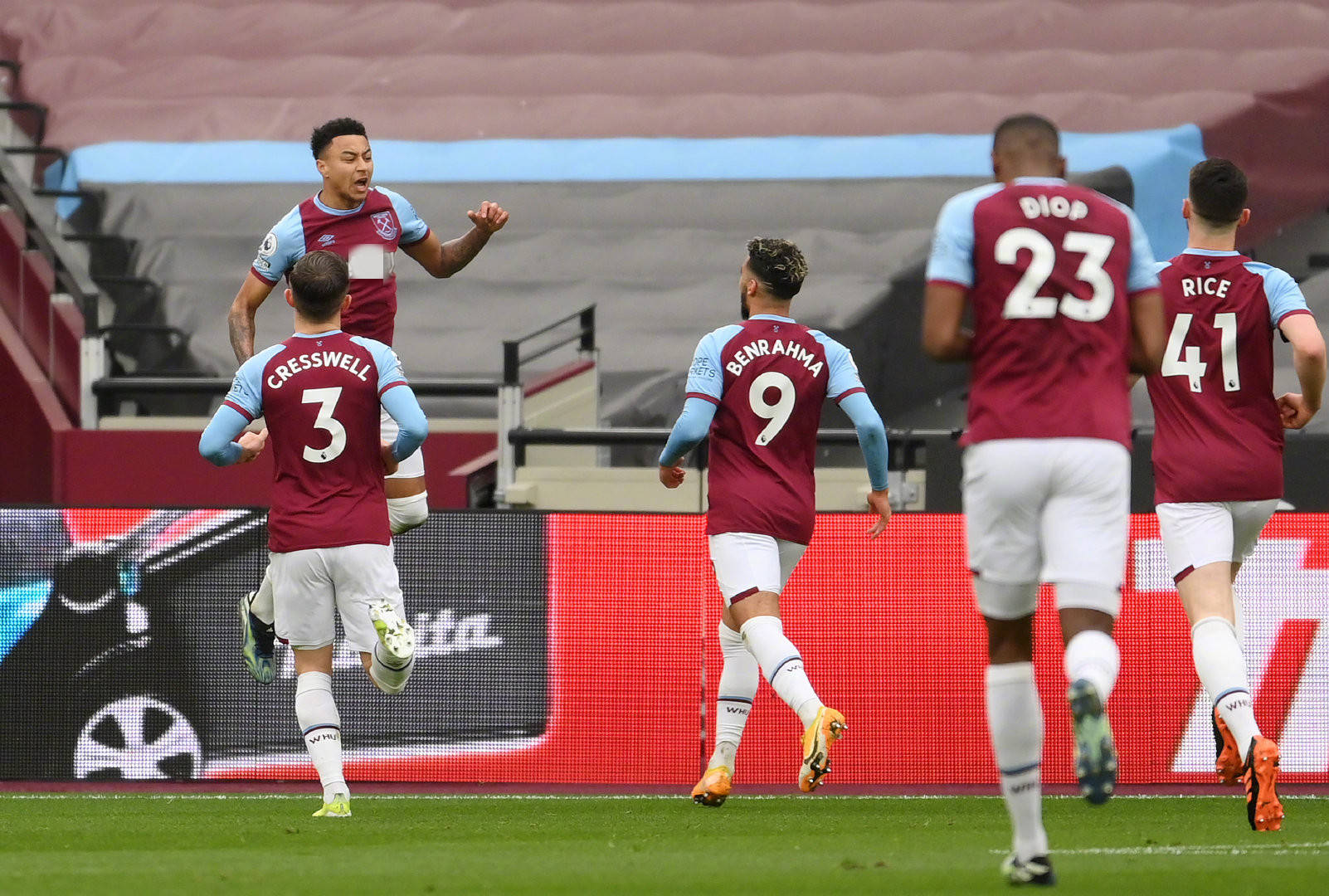 是足球运动 是足球运动